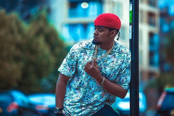 Kitoko agiye guhurira mu gitaramo na Davido i Kigali